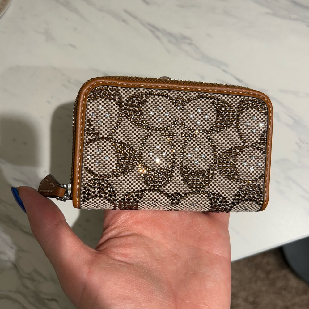 Coach Essential Small Crystal Jaquard Signature Wallet
